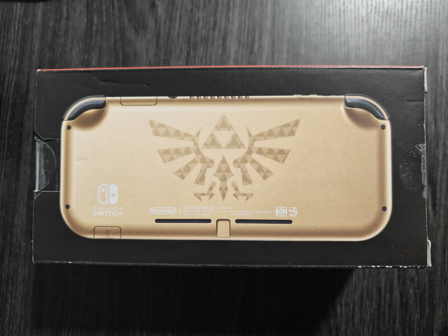 Nintendo Switch Lite Hyrule Edition 2